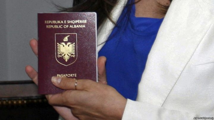 aplikimi për karta dhe pasaporta