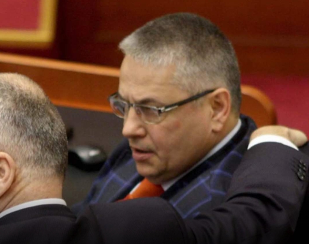 Humb jetën Bashkim Fino