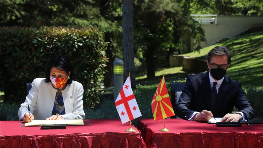 Nënshkruhet marrëveshje për regjim pa viza mes Maqedonisë&hellip;