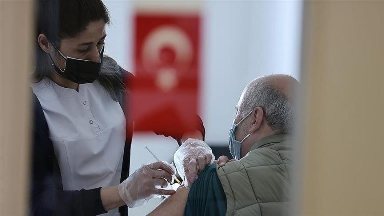 Turqi, mbi 118,2 milionë doza të vaksinës kundër COVID-19 të administruara deri më tani
