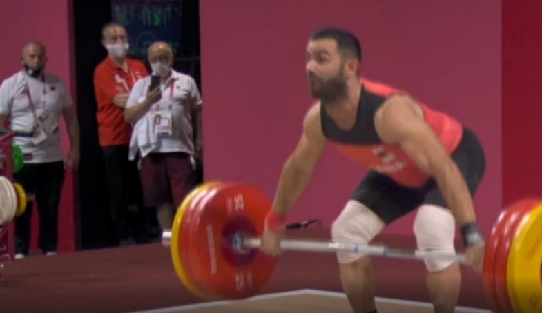Keqardhje për Shqipërinë, Briken Calja humb për vetëm 1 kg&hellip;