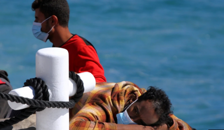 Shpëtohen qindra migrantë në Mesdhe