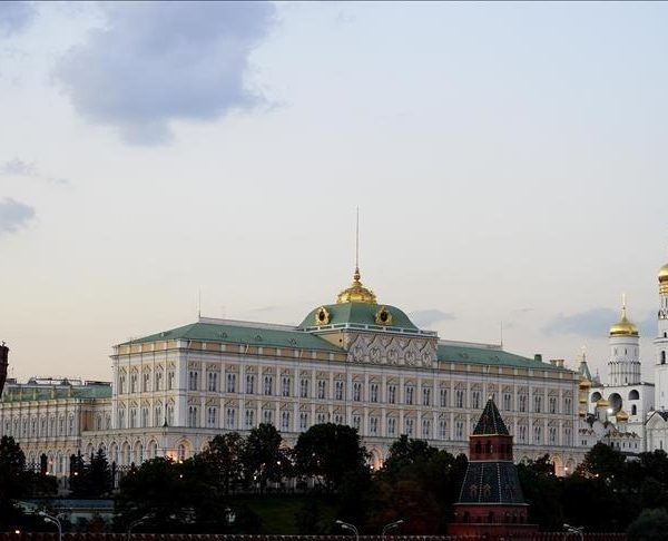 Rusia: Presioni i Perëndimit nuk e ndryshon kursin tonë