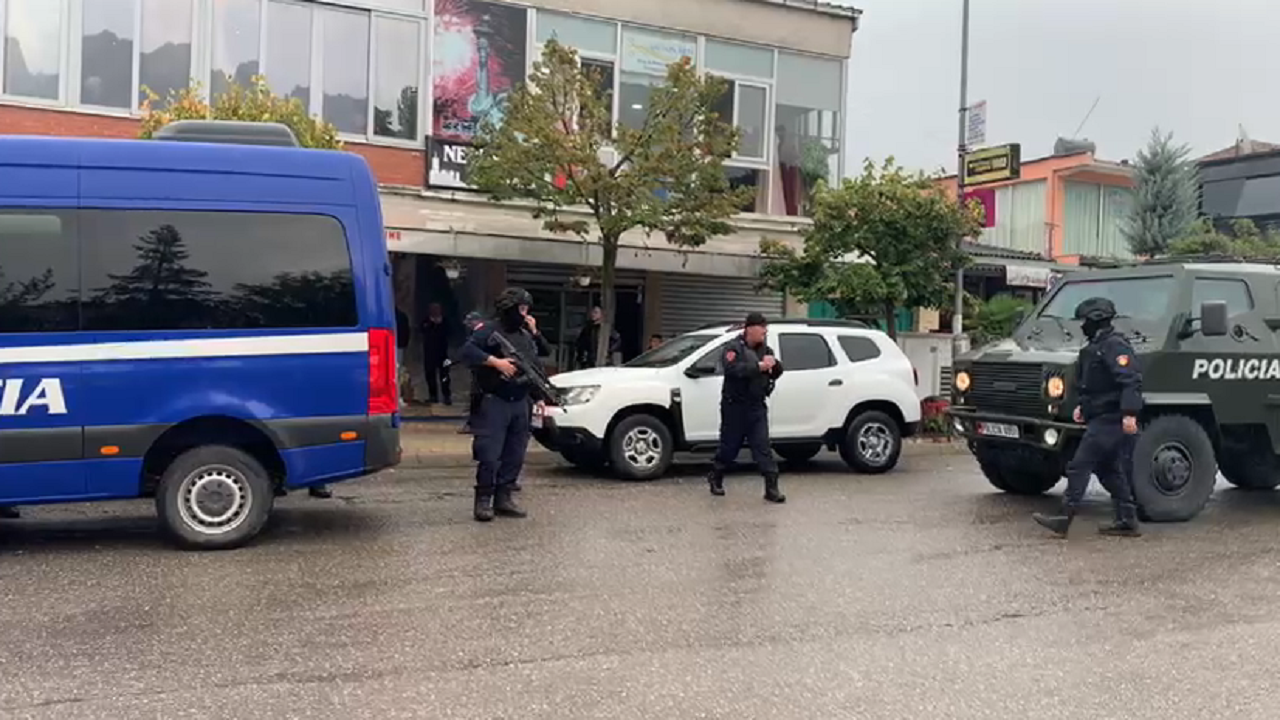 Masakra në Klos/ Policia dhe RENEA blindojnë vendin