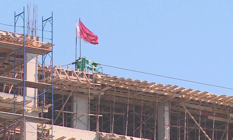 Biznesi shqiptar i zhytur në borxhe