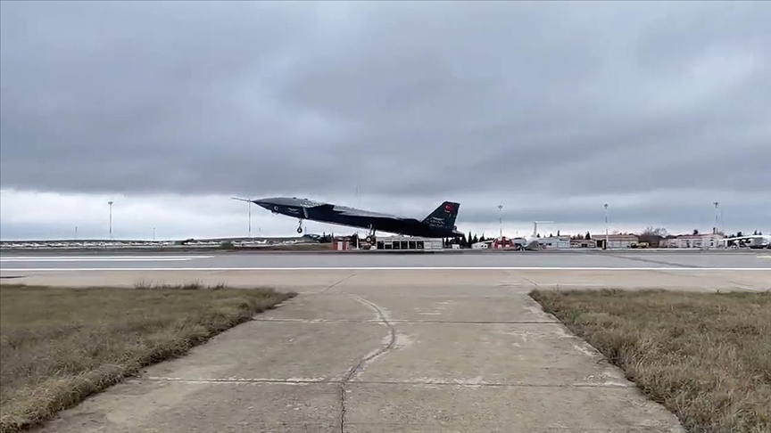 Avioni i parë luftarak pa pilot i Türkiye-s&hellip;