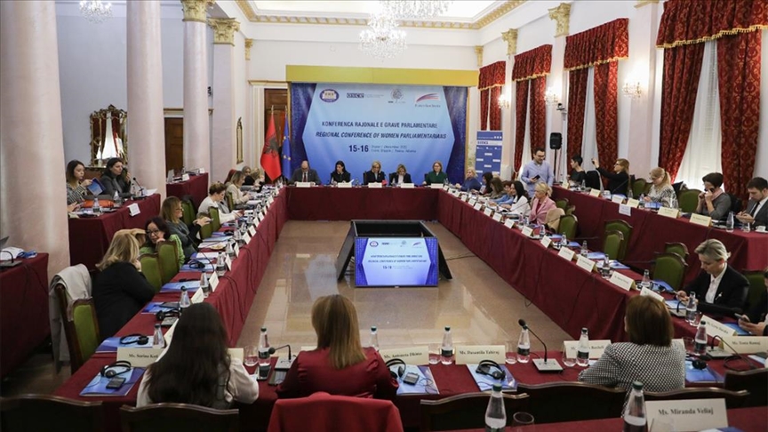 Shqipëri, mbahet konferenca rajonale e grave deputete