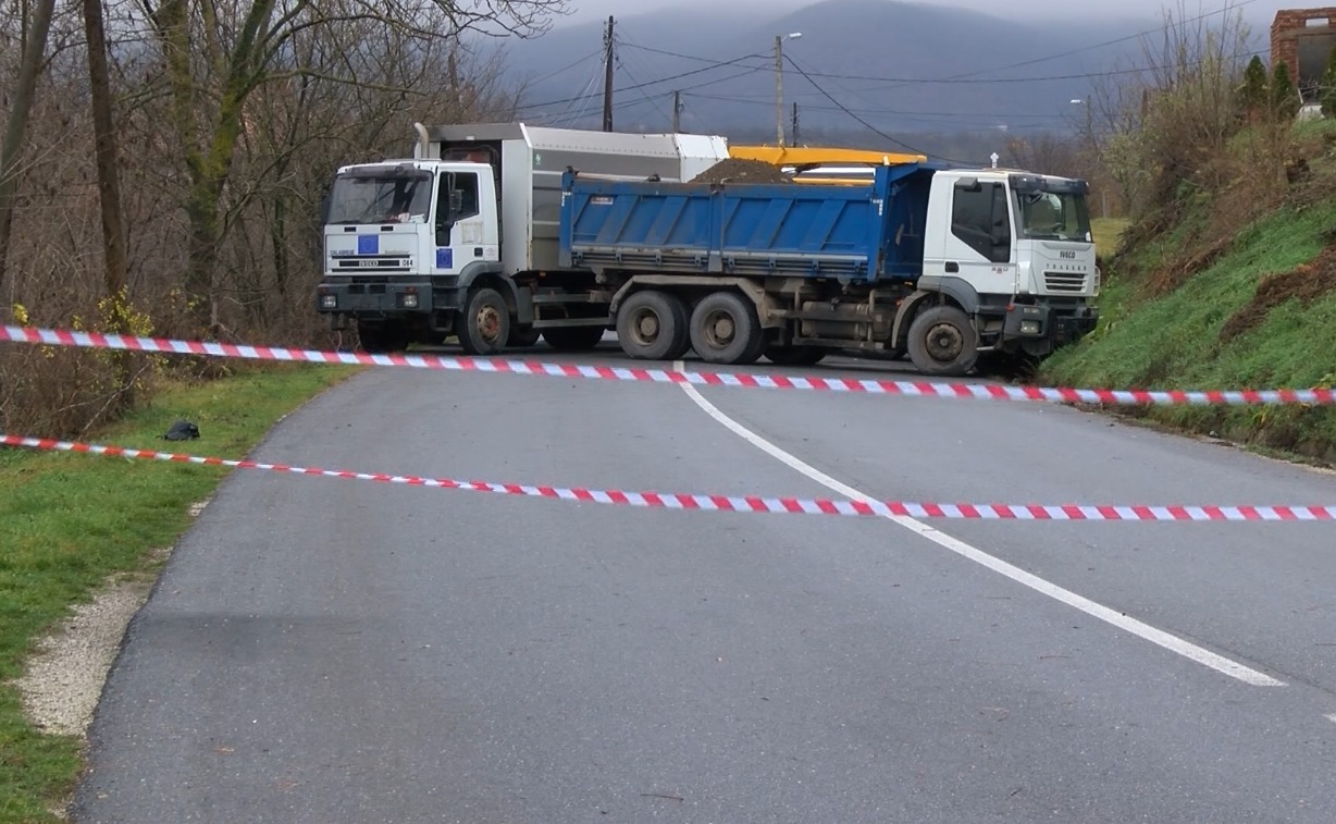 ​Dita e 11 e barrikadave, vijon e njëjta situatë në&hellip;