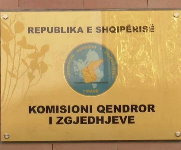 Shqipëria me 132 parti politike, KQZ pas auditimit financiar: Shumica&hellip;