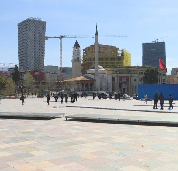 Një muaj nga data e zgjedhjeve, nis sot zyrtarisht fushata&hellip;