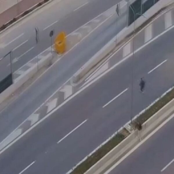 Dy humbje jete nga aksidentet! Makina përplas këmbësorin në Tiranë!&hellip;