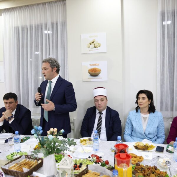 Sofra e Iftarit e shtruar nga shoqata “Istanbul”, Spahia: Kemi&hellip;