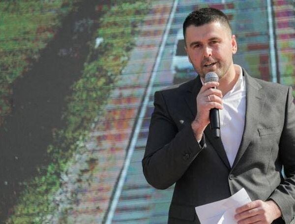 Dyshohet për punësime fiktive, kryebashkiaku socialist në dyert e SPAK