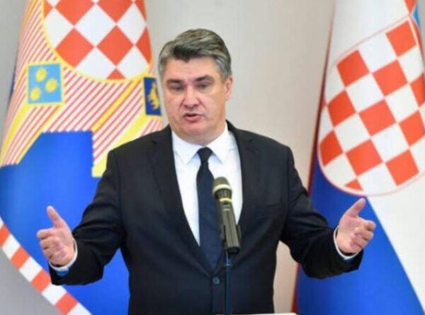 “Kosova s’është Serbi”- Presidenti kroat reagon për tensionet në Veri,&hellip;
