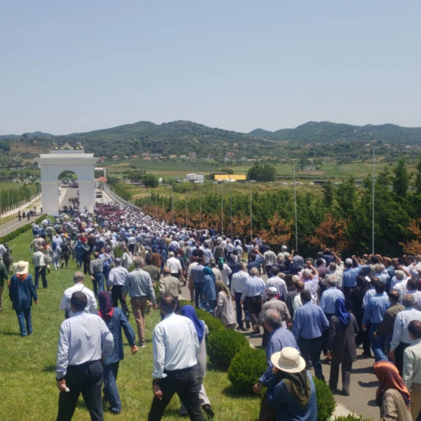 Ministria e Brendshme: MEK ka thyer marrëveshjen! Në kamp pati&hellip;