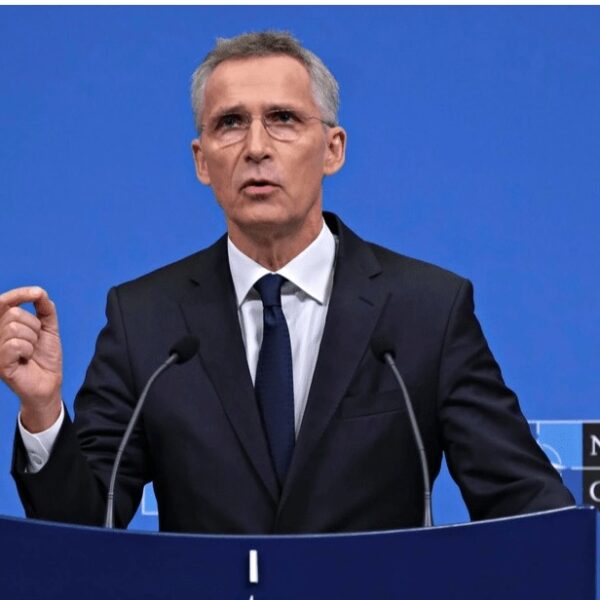 Tensionet në Veri dhe dhunimi i KFOR-it, Stoltenberg reagon nga&hellip;