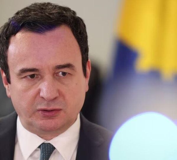 Albin ​Kurti i vendosur: Nuk tërhiqemi nga vendimi për dinarin