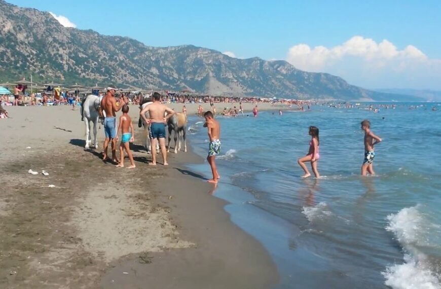 Mbytet një 20-vjeçar në plazhin e Velipojës