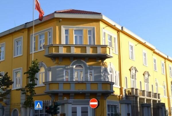 Shtyhen deri më 30 shtator regjistrimet e nxënësve në e-Albania