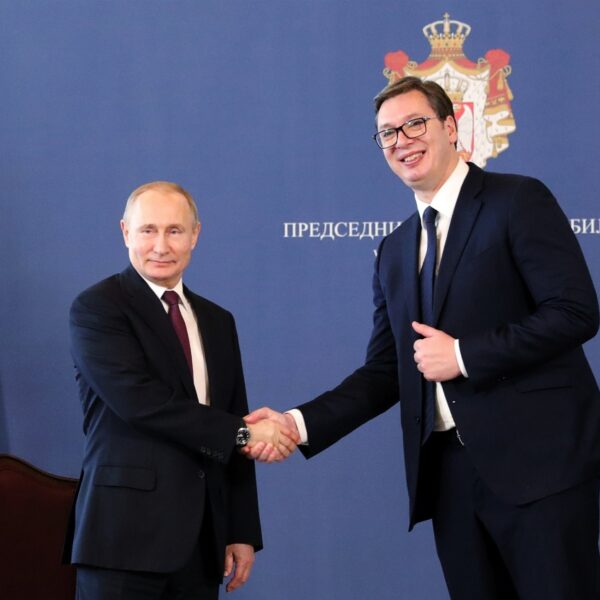 Vuçiç pritet të takojë Putin në Kinë
