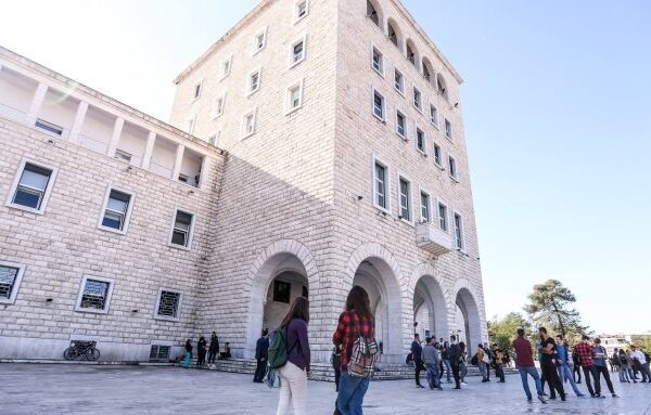 Nis sot viti i ri akademik – Rreth 20 mijë&hellip;