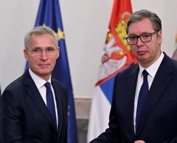 Stoltenberg në Beograd: Grumbullimi i ushtrisë serbe në kufi s’i&hellip;