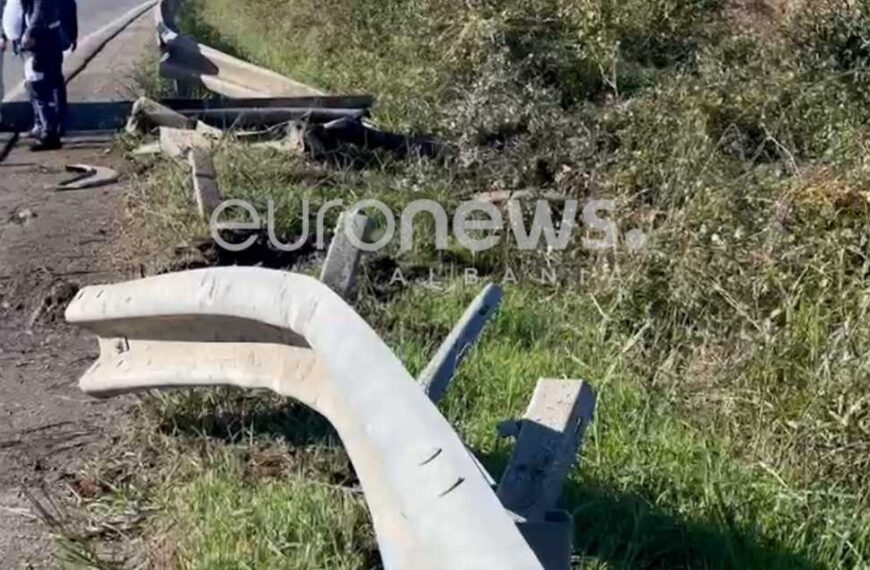 Automjeti del nga rruga e përfundon në kanal,&hellip;