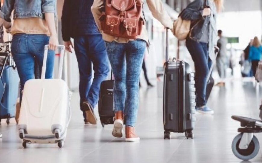 Shqipërisë po i ikin të rinjtë, 62% e&hellip;