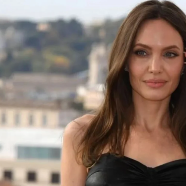 Lufta Izrael-Hamas, Angelina Jolie: Liderët botërorë fajtorë në krim, Gaza&hellip;