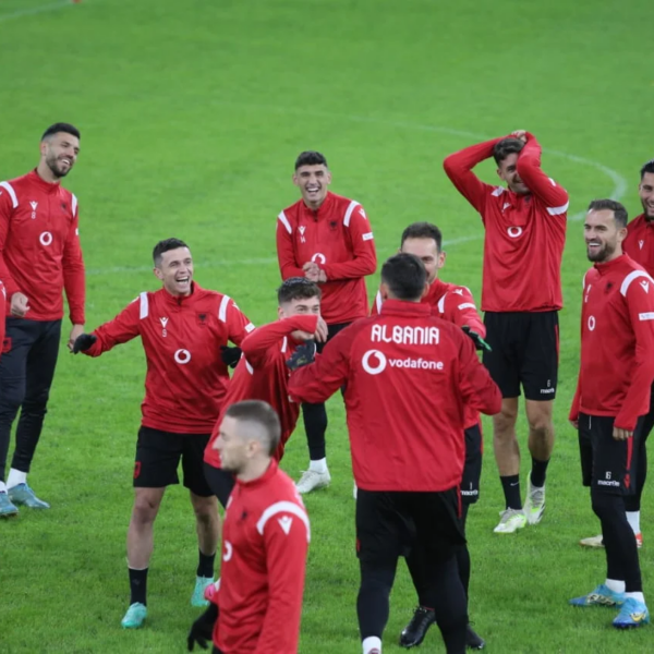 Në Gjermani shkojnë 23 lojtarë, tani nisin dilemat për Sylvinhon