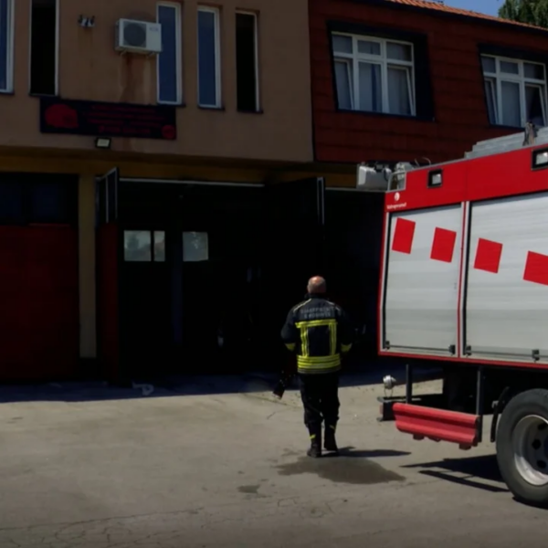 Zjarrfikësit në Kosovë në protestë, kërkojnë kushte më të mira&hellip;