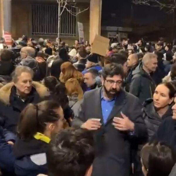 Nuk ndalen protestat në Beograd, Serbia nën akthin e një&hellip;