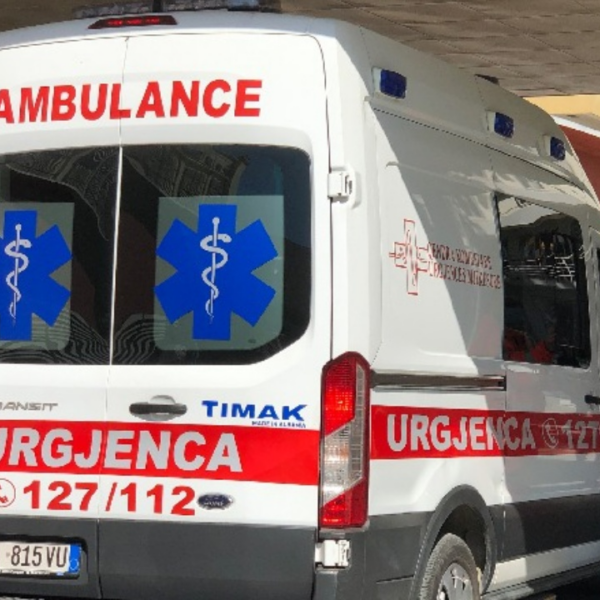 Konflikt mes adoleshentëve, plagoset me mjet prerës 15-vjeçari
