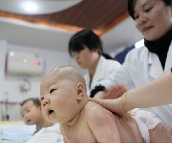 Kina shënon sërish rënie të numrit të popullsisë. 2.08 mln&hellip;