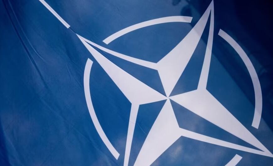 NATO rrethon Serbinë, shton trupat në Bullgari. Alarmohet&hellip;