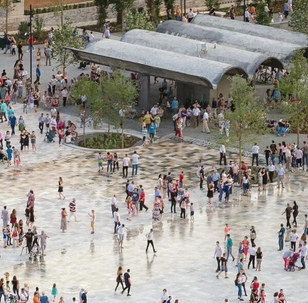 Kënaqësia e shqiptarëve nga jeta është ndër më të ulëtat&hellip;