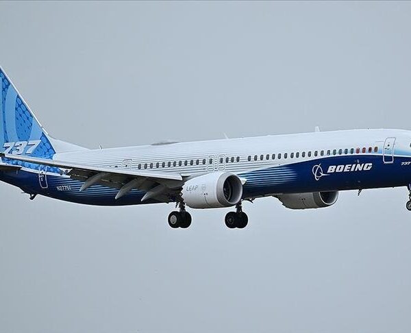 SHBA-ja ndërpret prodhimin e Boeing 737 MAX 9 pas aksidenteve