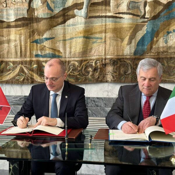 Nënshkruhet marrëveshja e pensioneve mes Shqipërisë dhe Italisë