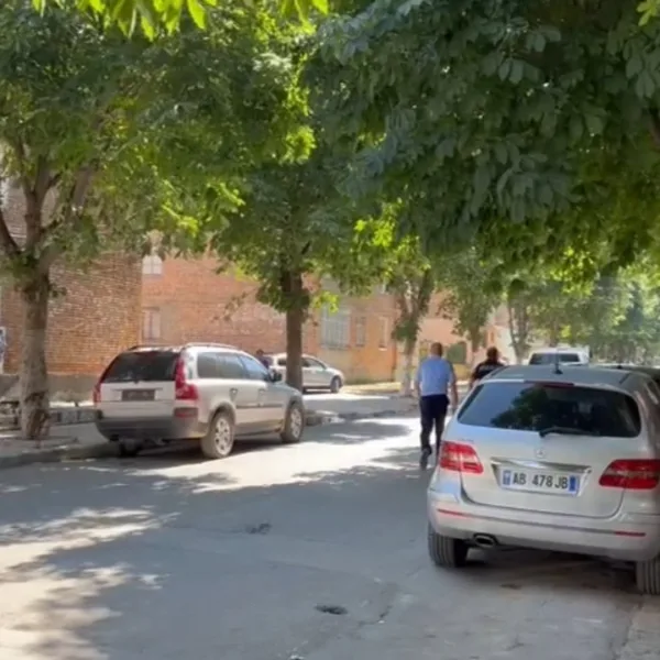 Ngjarje e rëndë në Korçë, një person ngujohet në banesë&hellip;