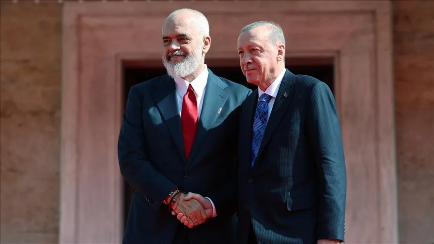 Presidenti Erdoğan takohet me kryeministrin Rama