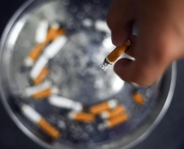 Studimi: Çdo cigare e pirë shkurton jetën rreth 20 minuta