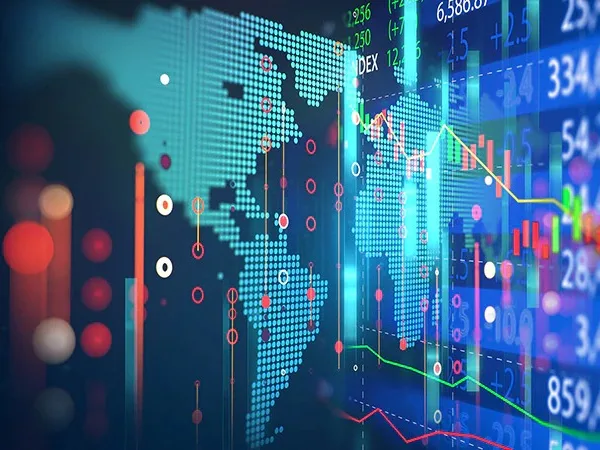 Tregjet globale tronditen nga frika e recesionit në SHBA