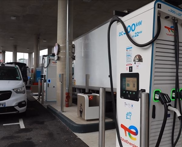 Shitjet globale të automjeteve elektrike arritën nivel rekord në vitin&hellip;