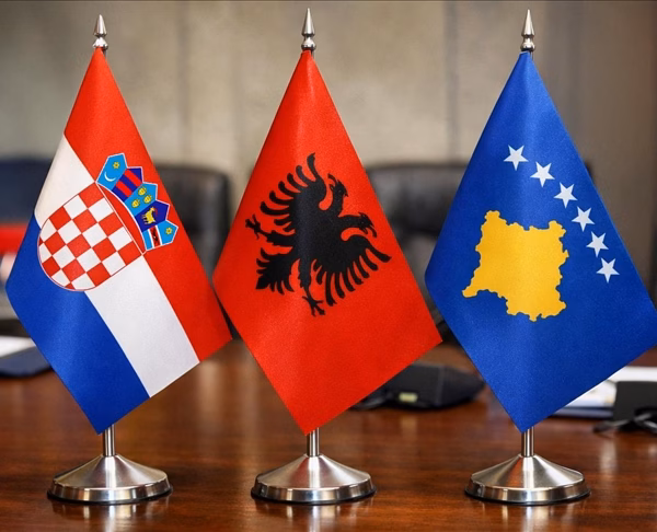 Në Zagreb mbahet takim mes Kroacisë, Shqipërisë dhe Kosovës në&hellip;