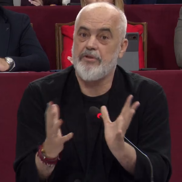 Para protestës së paralajmëruar, Kryeministri Rama mbron projektin në Zvërnec:&hellip;