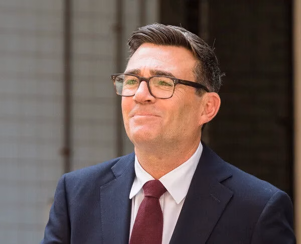 Andy Burnham bëhet kryeministri i ri i Britanisë së Madhe